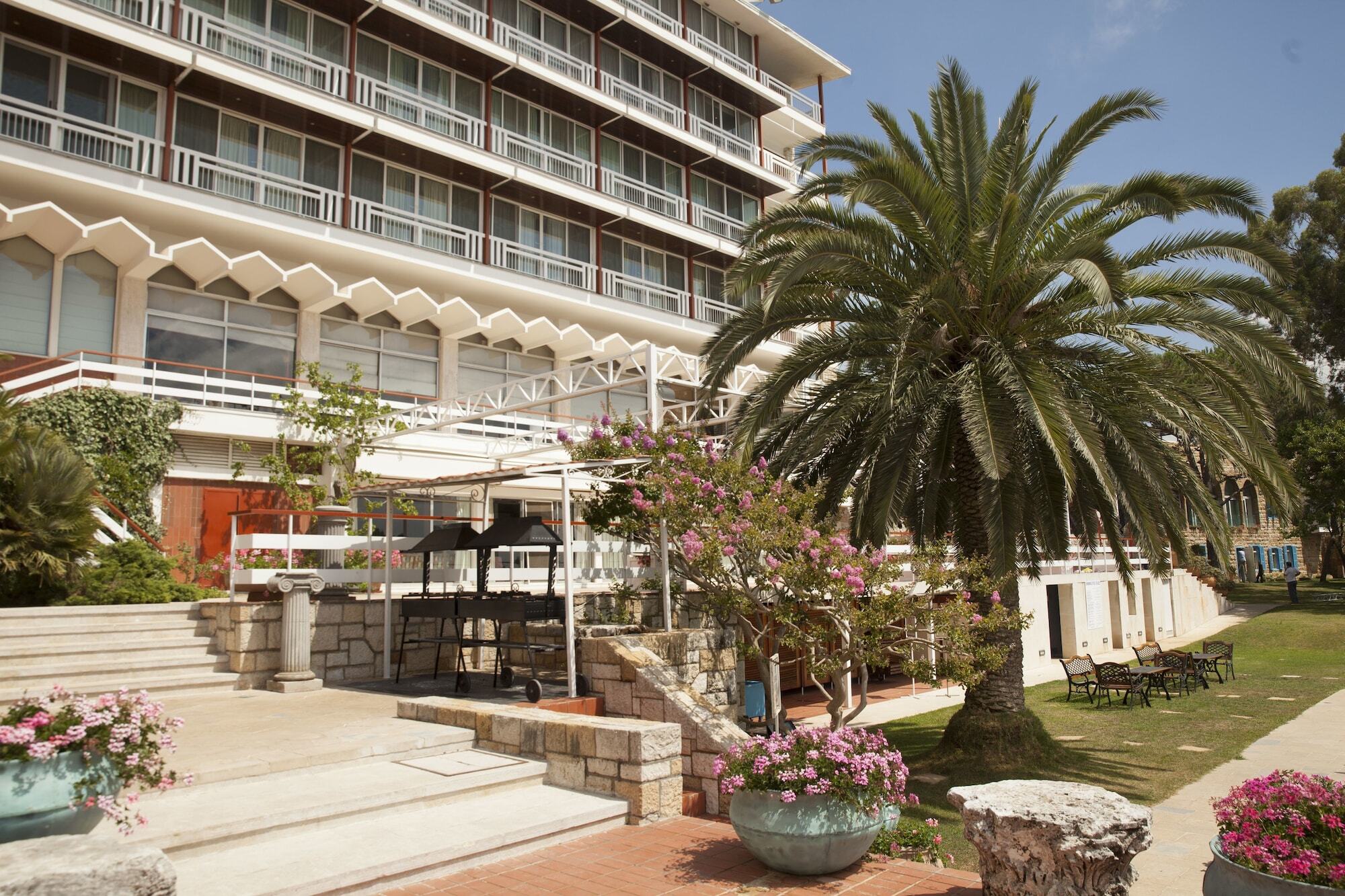 Hotel Al Bustan Баит-Мири Экстерьер фото